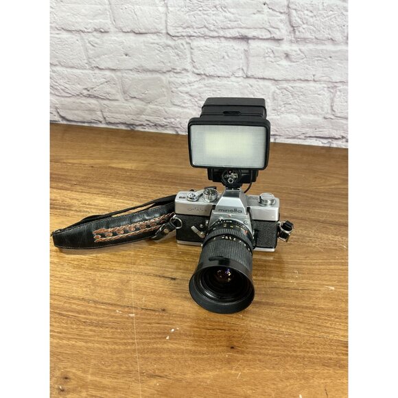 MINOLTA SRT 101 SLR 35mm Film Camera W/ Lens and Flash - Picture 2 of 16